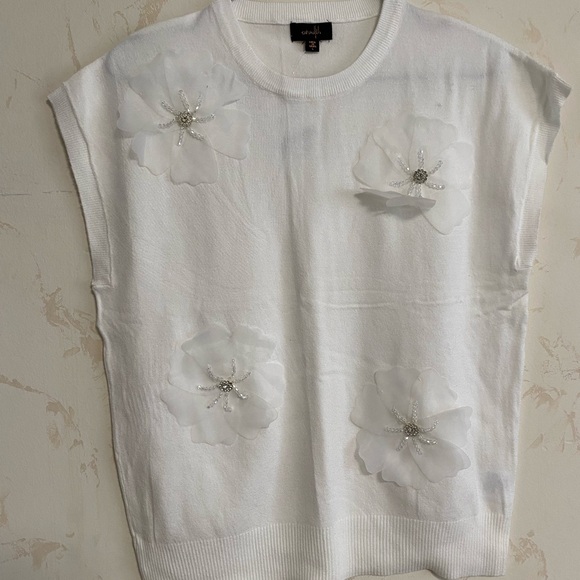 Anthropologie Tops - Anthropologie White Floral Appliqué Blouse